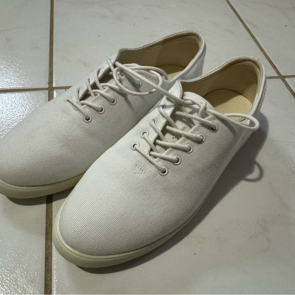 White canvas women shoes brand new